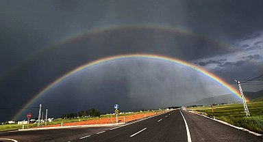 Bitlis'te çift gökkuşağı görsel şölen oluşturdu