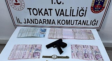 Bohçacı kılığındaki hırsızlık şüphelileri gözaltına alındı