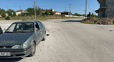 Bolvadin'de otomobil ile motosiklet çarpıştı, 1 yaralı