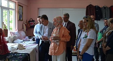 Bostancı Mahallesinde, Hayat Boyu Öğrenme yılsonu sergisi açıldı