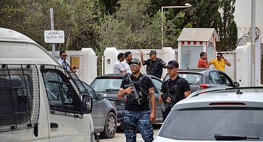 Brezilya'nın Tunus Büyükelçiliği'ne bıçaklı saldırı: 1 polis yaralandı