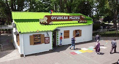 Bu müzeye gelen geçmişten geleceğe yolculuğa çıkıyor