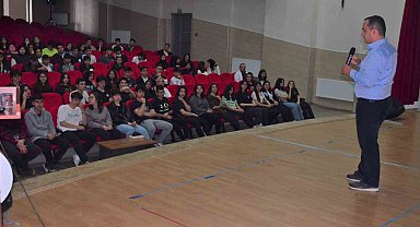 Bu seminerlerle aileler bilinçleniyor