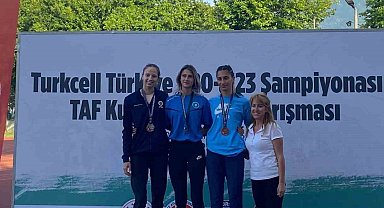 Bursa Büyükşehir Belediyespor, Türkiye Atletizm Şampiyonası'nda madalyaları topladı