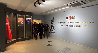 Bursa merkezli ruhsatsız silah operasyonu: 5 kişi tutuklandı