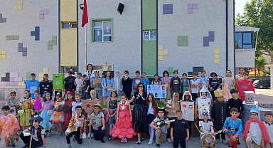 Bursa'da anlamlı defile: 'Ben Çöp Değilim'