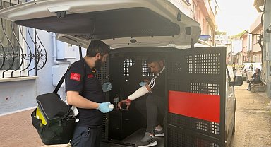 Bursa'da cezaevinden çıkan kişi üvey babası ve annesini bıçakladı