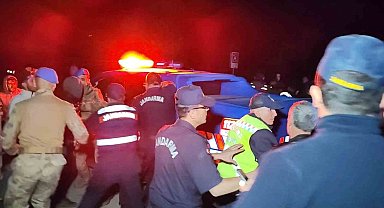 Bursa'da gerginlik 5 saat sürdü: Jandarma üniformasıyla gözaltına alındılar