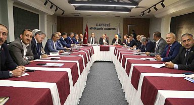 Büyükkılıç'tan 16 ilçe belediye başkanı ile "doğal gaz" toplantısı