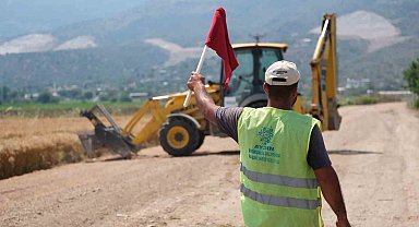 Büyükşehir Aydın'ın yollarını yenilemeye devam ediyor