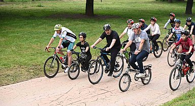 Büyükşehir Belediye Başkanı Aktaş pedal çevirdi