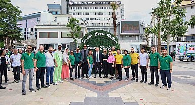 Büyükşehir Denizlililere binlerce fesleğen dağıttı