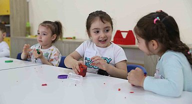 Büyükşehir Güzeloba kreşinde eğitim başladı