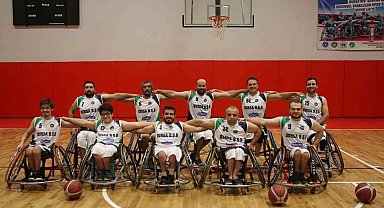 Büyükşehir sporda zirveye oynuyor