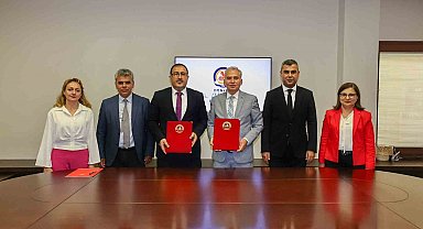 Büyükşehirden üreticiye 133 ton tohum desteği