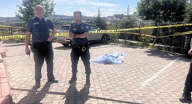 Cam silerken düşen kadın hayatını kaybetti