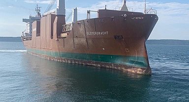 Çanakkale Boğazı'nda kargo gemisi arızası yaptı