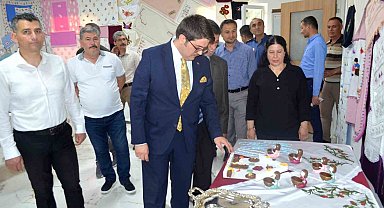 Çemişgezek Halk Eğitimi Merkezi yıl sonu sergisi açıldı