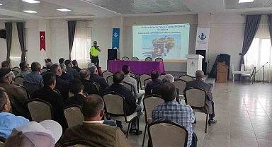 Çiftçilere trafik eğitimi verildi