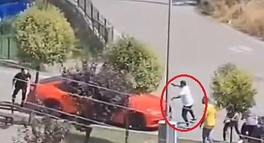 Çocuk parkında silahlı dehşet: O anlar kamerada