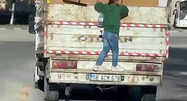 Çocukların tehlikeli yolculukları yürekleri ağza getirdi