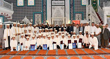 Çorlu'da hafızlık icazet töreni düzenlendi