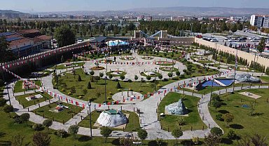 Çoruminia'yı 50 bin kişi ziyaret etti