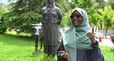 Cubitili öğrenciden duygulandıran şiir