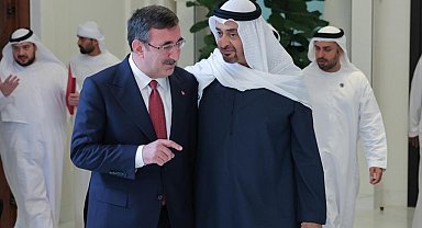 Cumhurbaşkanı Yardımcısı Yılmaz ve Bakan Şimşek, BAE Devlet Başkanı Nahyan ile bir araya geldi