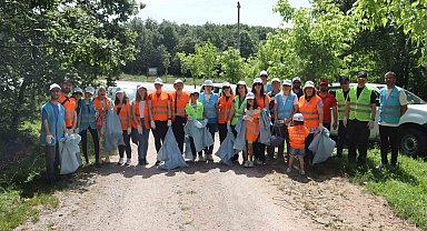 Daha temiz bir çevre için 525 kilo çöp topladılar