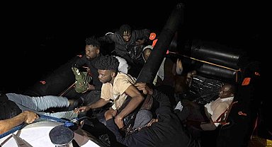 Dalaman'da 14 düzensiz göçmen kurtarıldı