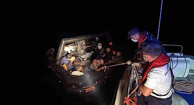 Datça'da 34 göçmen kurtarıldı, 17 göçmen yakalandı