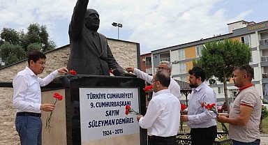 Demirel, vefatının 8. Yılında dualarla anıldı