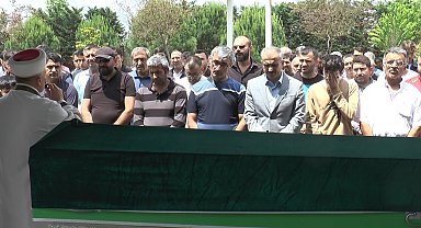 Denizde boğulan üniversite öğrencisi son yolculuğuna uğurlandı