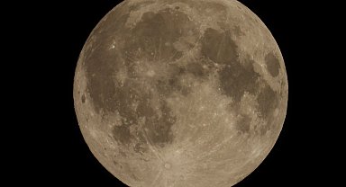 Deprem bölgesi Hatay'da kartpostallık dolunay manzarası