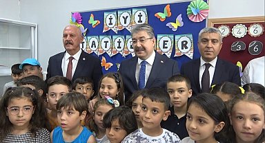 Deprem bölgesi Osmaniye'de karne heyecanı