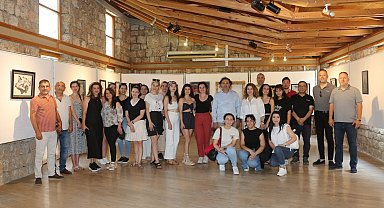 Deprem ve orman yangınının acısını ilmek ilmek dokudular