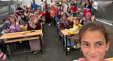 Depremzede kadınların yaptıkları ürünler, gelire dönüşüyor