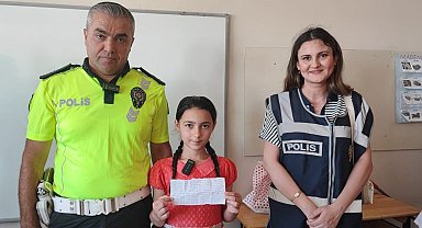 Depremzede öğrencinin polis sevgisi