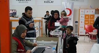 Depremzedelere toplamda 110 bin paket yardım dağıtıldı