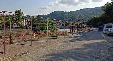 Devrek'te alışveriş stantları kurulmaya başlandı