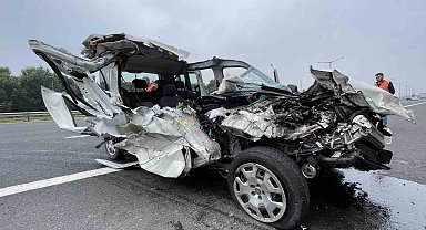 Dinlenme tesisine girmek isterken faciayı yaşadılar: 1'i ağır 3 yaralı