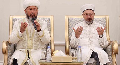 Diyanet İşleri Başkanı Erbaş: "Hacdaki güzel hatıralarınızı evlatlarınıza, çocuklarınıza intikal ettirin"
