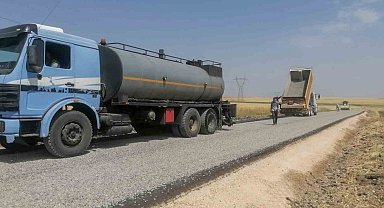 Diyarbakır'da kırsal mahalle yollarında çalışmalar devam ediyor