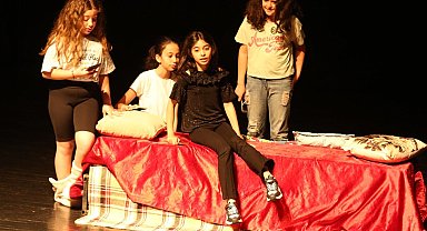 Drama atölyesi öğrencilerinden muhteşem final