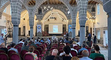 DÜ'de 'Osmanlı'da Ermeniler, bilim, kültür ve sanat' temalı panel gerçekleştirildi