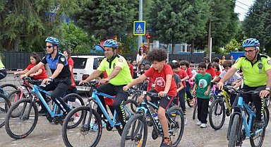 Dünya Bisiklet Gününde miniklerle pedal çevirdiler