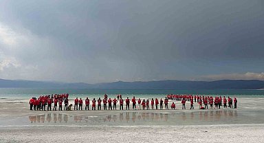 Dünyaca ünlü Salda Gölü'nde su altı arama kurtarma tatbikatı