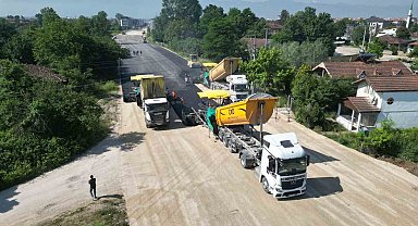 Düzce'de yeni açılan yollar asfaltlanıyor