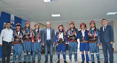 Edremit'te Halk Eğitimi Merkezinden öğrenme şenliği